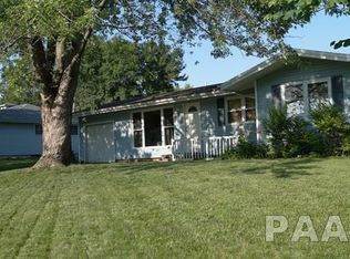 5526 N Montello Dr, Peoria, IL