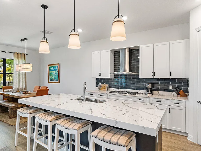 15883 Key Biscayne Ln — Photo 11
