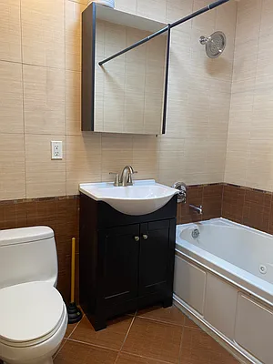 Rented by R New York | media 23