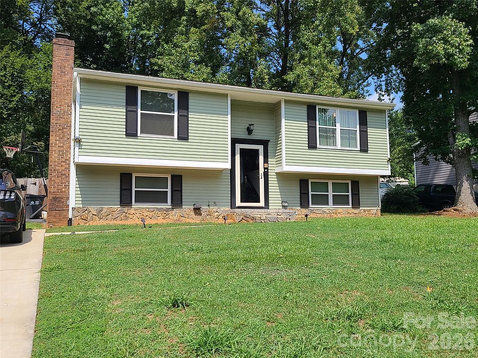 1st image of 4809 Garvis Dr #20