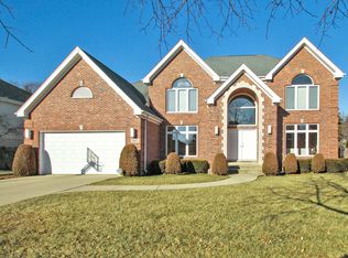 3610 Ari Ln, Glenview, IL 60026