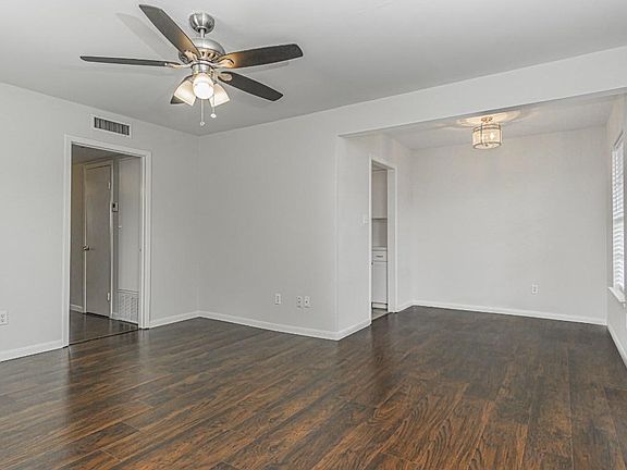 3rd image of 600 19th St APT 17