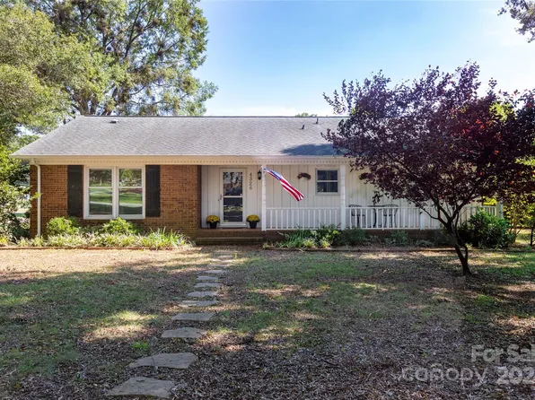 4326 Saquache Dr, Charlotte, NC 28269