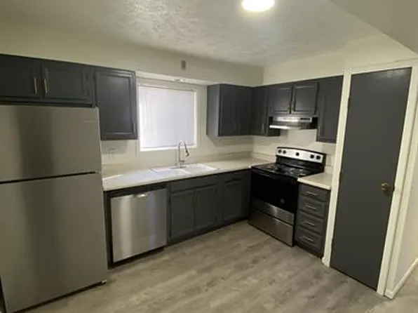 832 W 6th St N #322-15, Minden, NE 68959