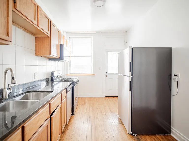 5124-26 S. University Ave — Photo 54