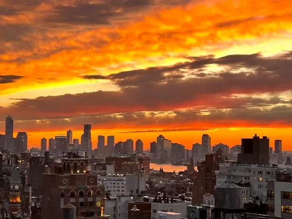 22 West 15th Street image 13 of 14