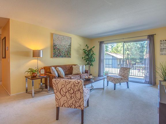 4th image of 1750 Halford Ave APT 213