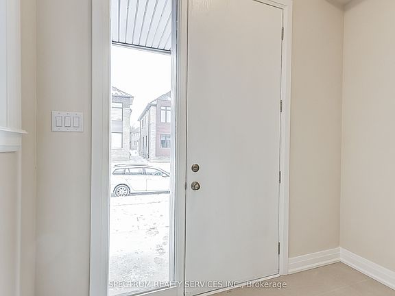 4th image of 13 John Rolph St