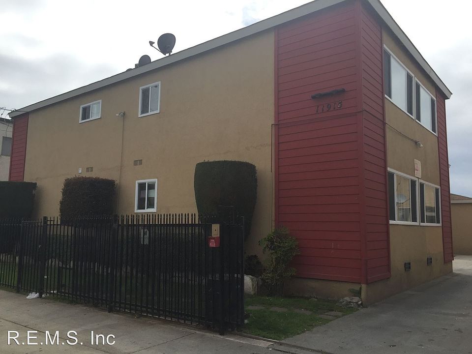 1st image of 11915 Manor Dr APT C