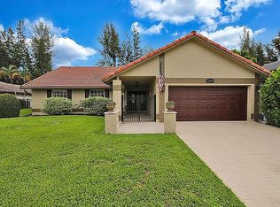 9441 Old Pine Rd, Boca Raton, FL 33428