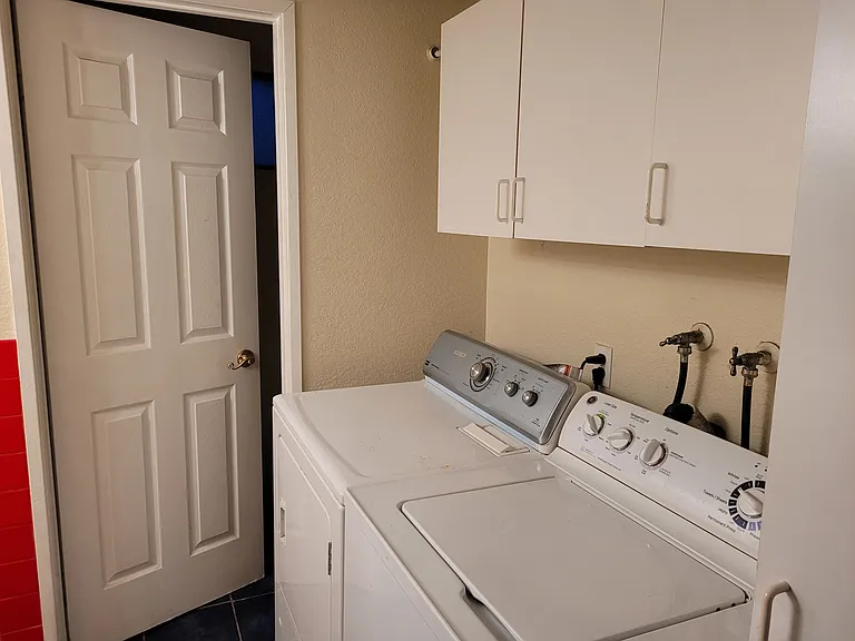 8525 Vinmar Ave — Photo 8