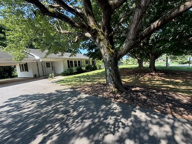 5324 NC67 — Photo 3