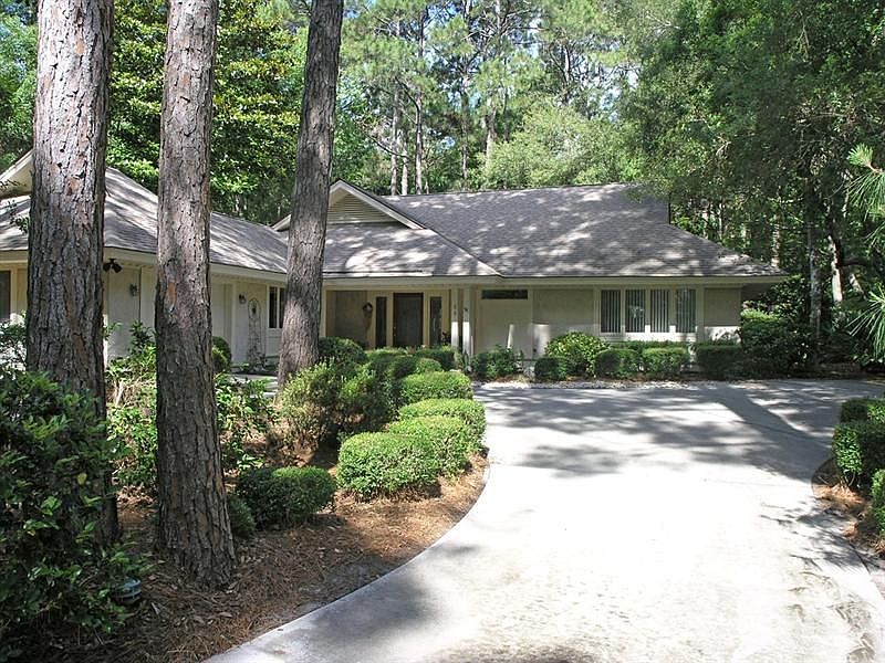 1st image of 44 Royal James Dr