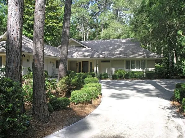 44 Royal James Dr, Hilton Head Island, SC 29926