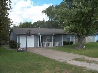 203 E Trunk St, Crandall, TX 75114