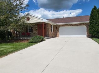 228 Waddle St, Findlay, OH 45840