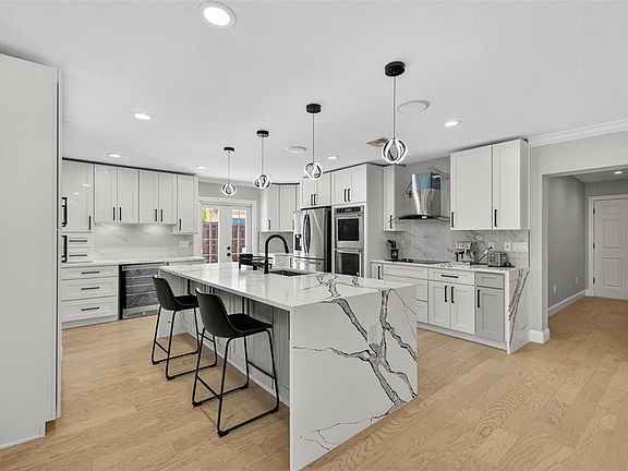 3rd image of 5073 HIGEL AVENUE