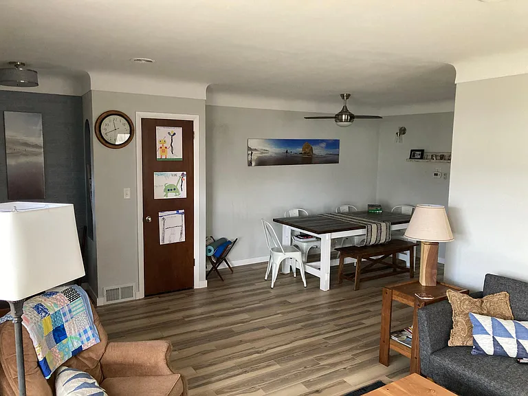 190 Arion St E — Photo 5