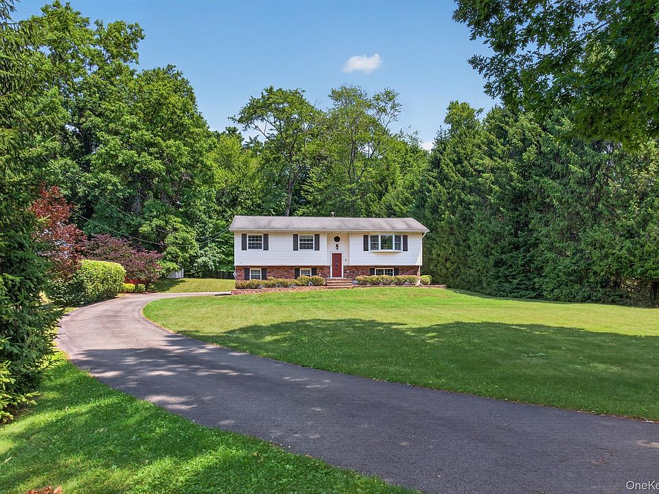 1st image of 9 Pleasant Lane