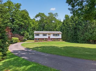 9 Pleasant Lane, Poughkeepsie, NY 12603