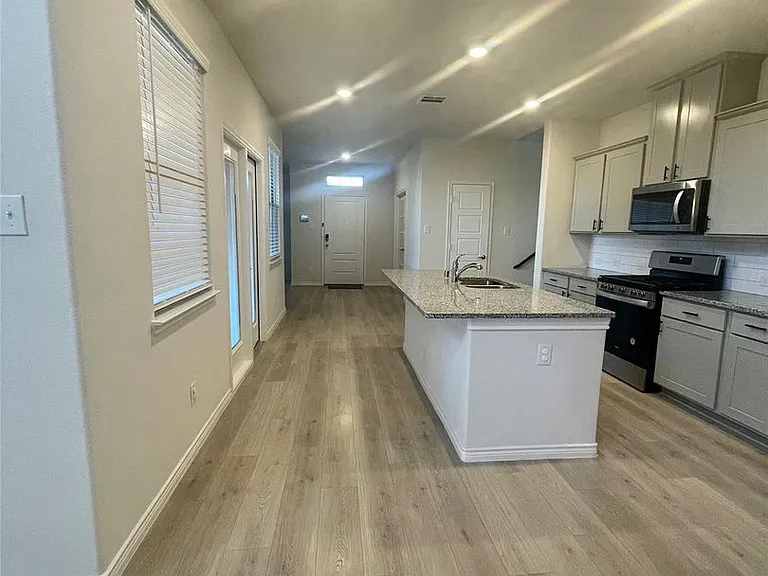 1624 Babb Ln — Photo 10