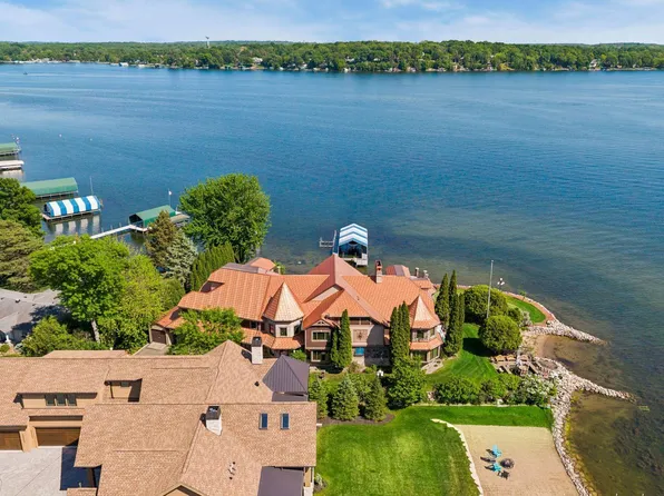 4100 Enchanted Ln, Mound, MN 55364