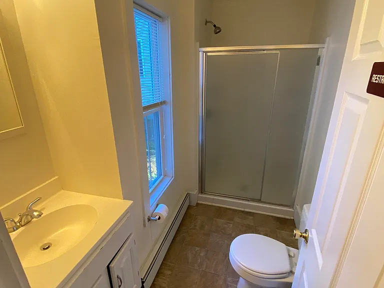 35 Winchester Ct — Photo 6