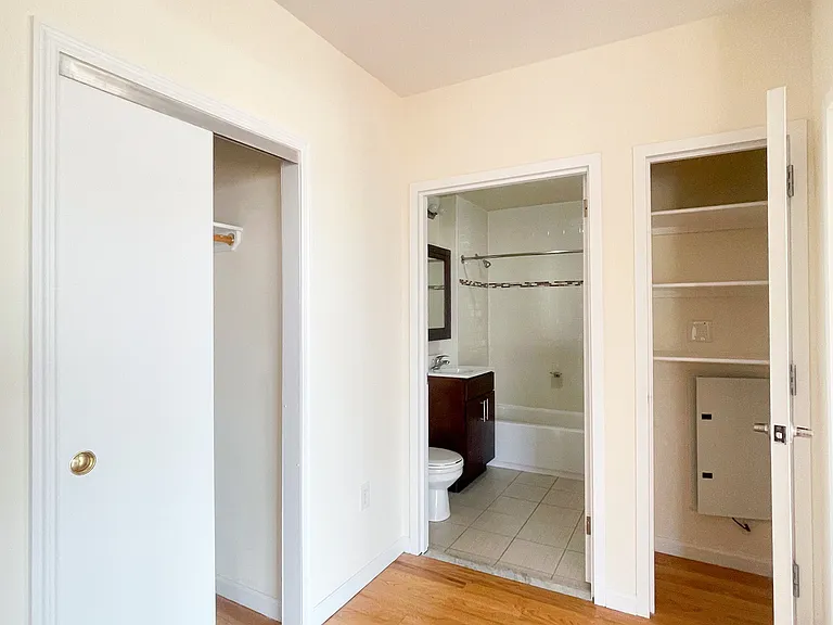 4469 Broadway #307 — Photo 6