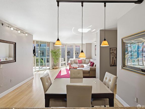 5th image of 88 King St Unit 412