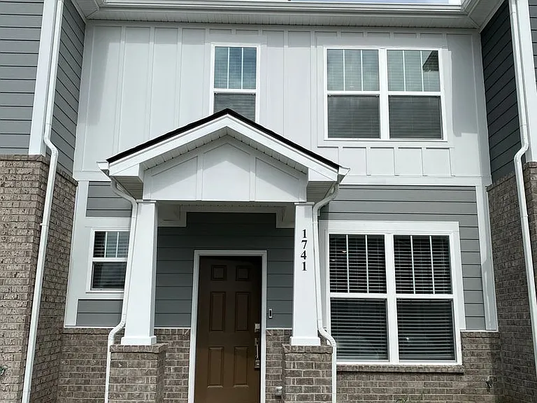 1741 Frodo Way — Photo 22