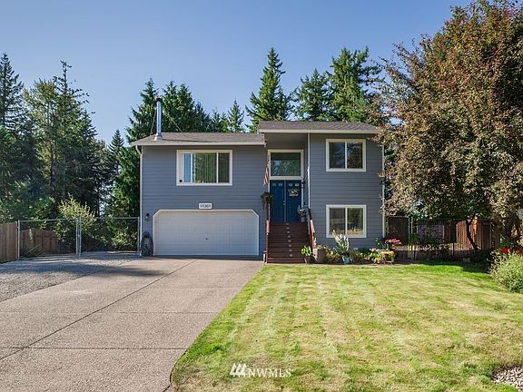 3rd image of 11301 201st Avenue Ct E