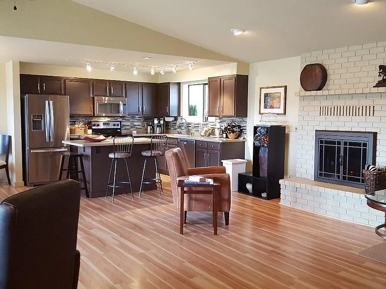122 Abbess Ln — Photo 4