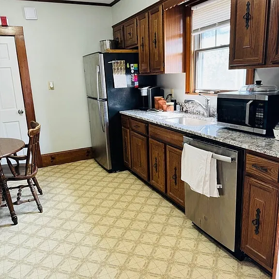43 Chapman St #2 — Photo 4