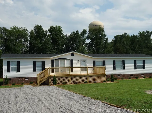 74 Aberdeen Dr, Lumberton, NC 28358