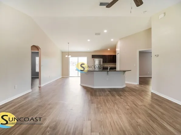 2656 W Castania Dr, Citrus Springs, FL 34434