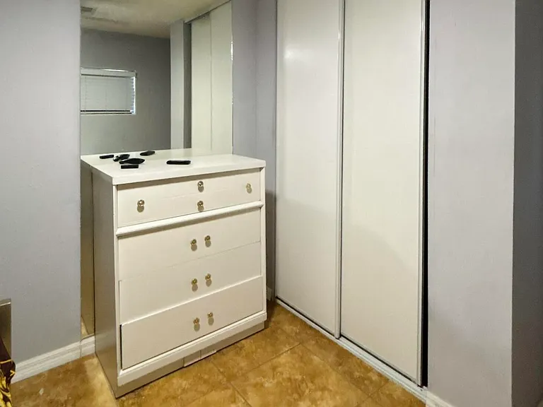 3720 W Mauna Loa Ln #STUDIO — Photo 15