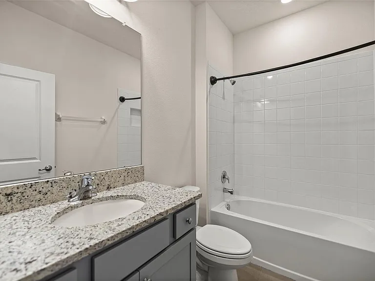 8810 SW 63rd Ave — Photo 9