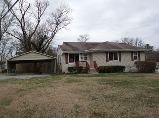 127 Salem Rd, Oak Ridge, TN 37830