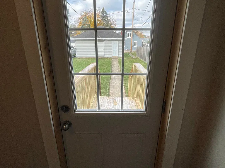 1845 Crescent Ave — Photo 34