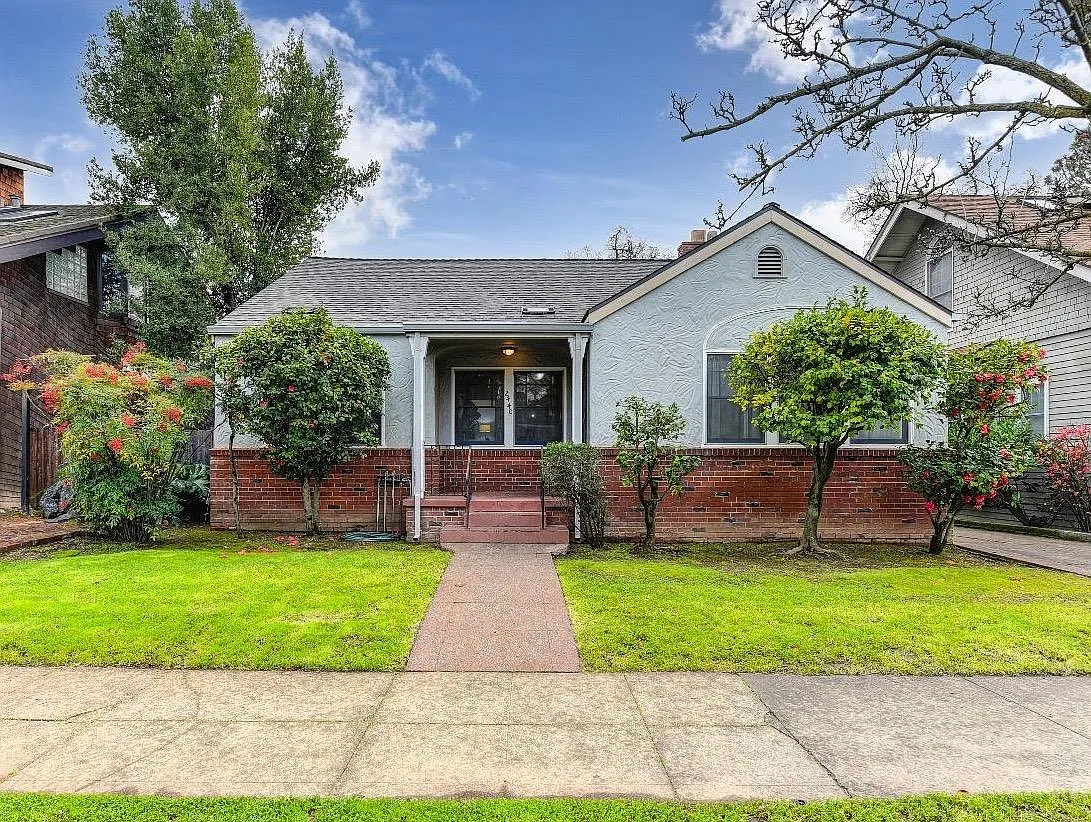 2440 5th Ave photo 1