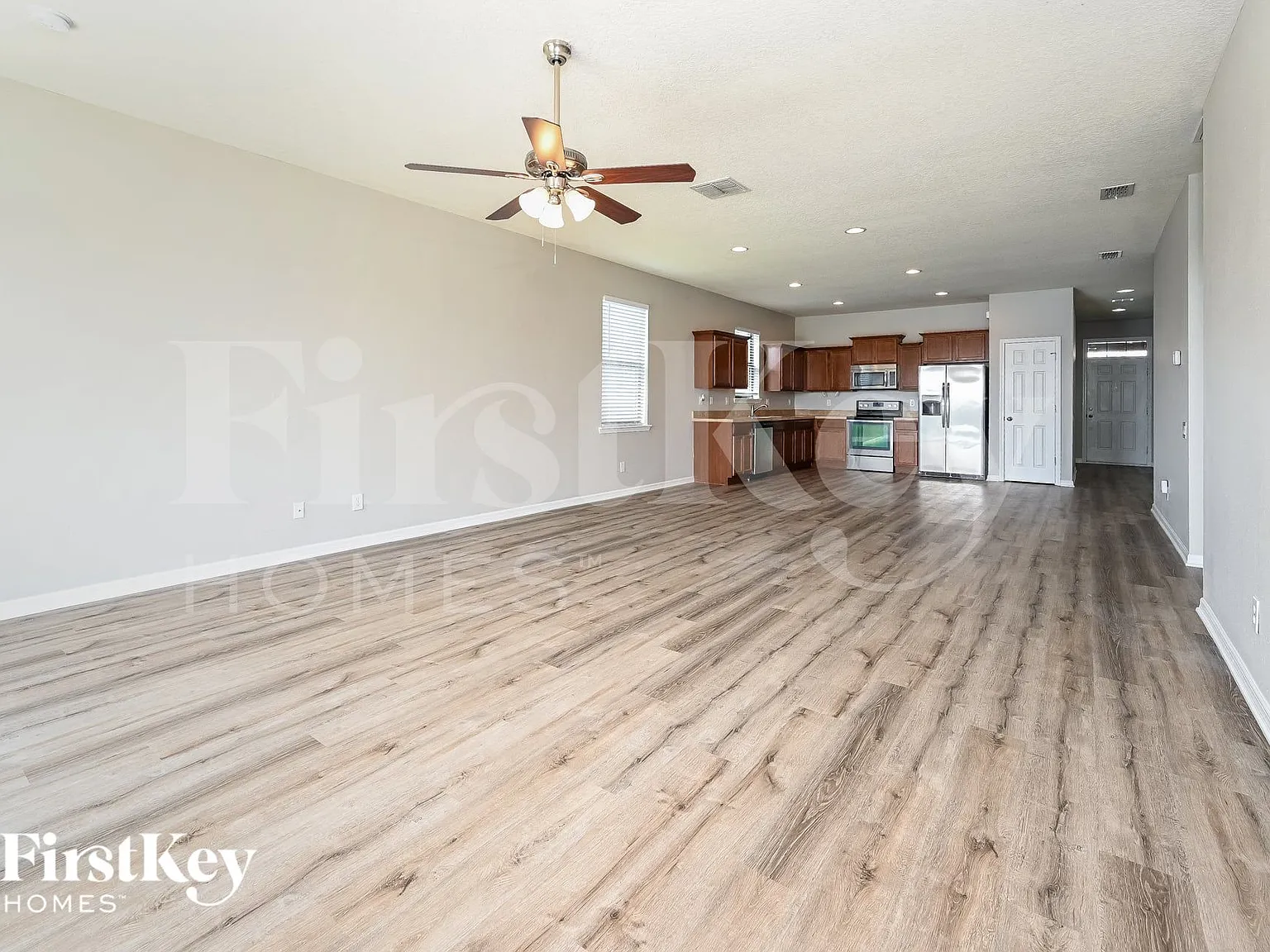 4 bed, 3.0 bath, 2018 sqft, $2,445 — Photo 4