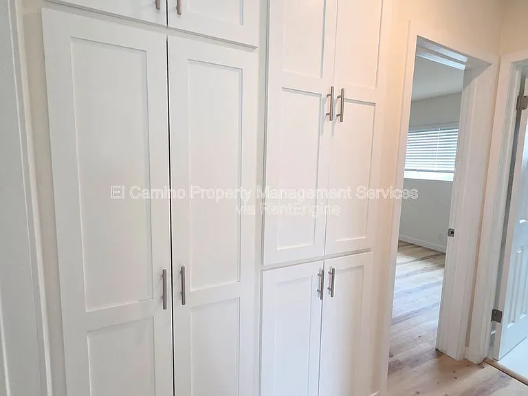3164 Pine Ave — Photo 19