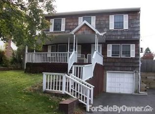 25 Elmhurst Rd, Sound Beach, NY 11789