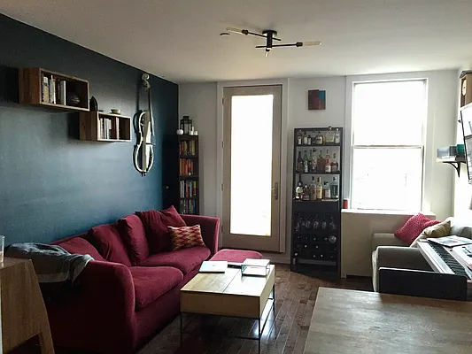 Rented by Think Properties | media 13