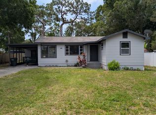 17 Belle Meade Cir, Largo, FL 33770