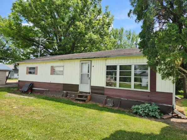 103 N Washington St, Tampico, IL 61283