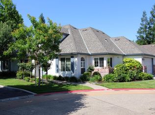 2821 W Wellington Ct, Fresno, CA