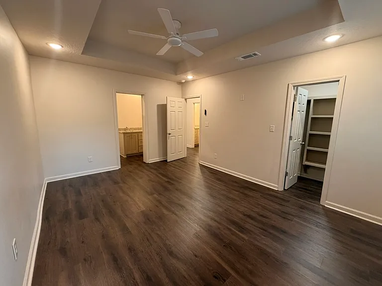 112 Dearborne St #B — Photo 13