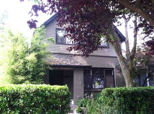 826 NE 59th St, Seattle, WA 98105