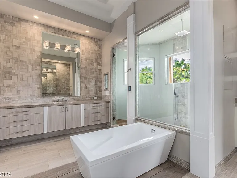 7270 Loma Alta Cir — Photo 30